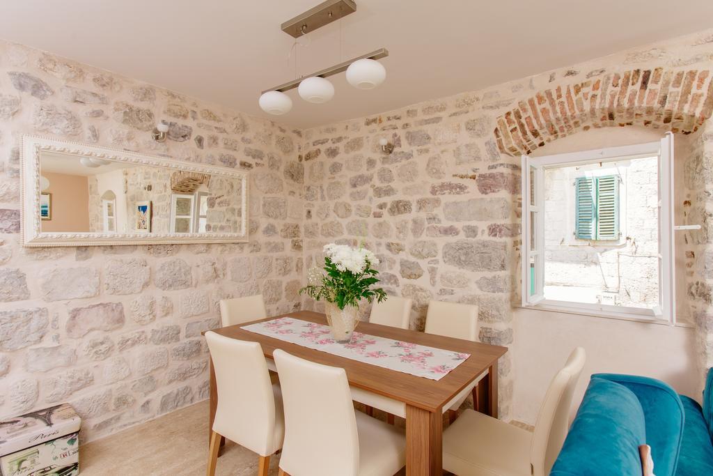 Old Town Museum Square Apartment كوتور المظهر الخارجي الصورة