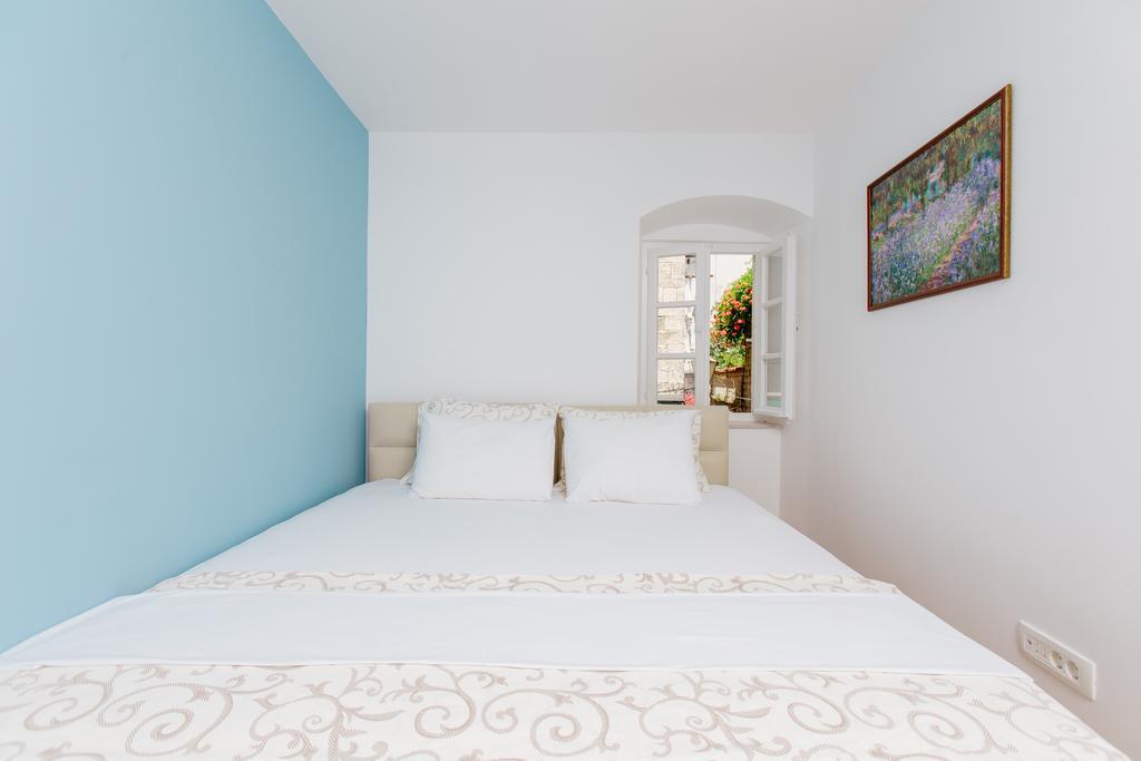 Old Town Museum Square Apartment كوتور المظهر الخارجي الصورة