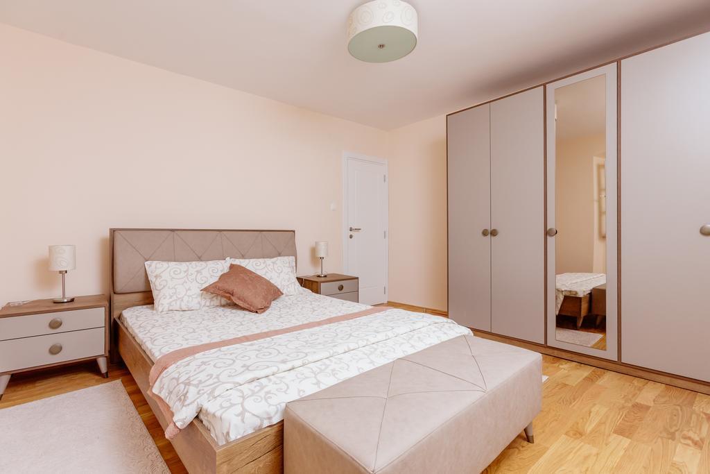 Old Town Museum Square Apartment كوتور المظهر الخارجي الصورة